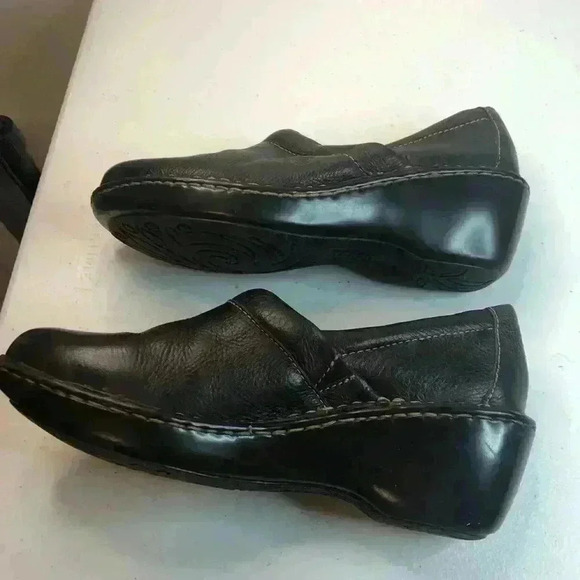 Born Brown leather slip on loafers wedge heel size 8M/39 runs small. - Picture 2 of 8